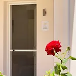 Spacious & Cozy Apartment, With Private Yard, In - El Greco *