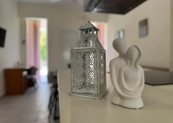 Spacious & Cozy Apartment, With Big Yard, In Apartament *