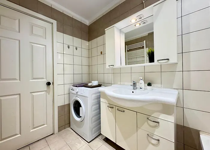 Apartament Spacious & Cozy Apartment, With Big Yard, In Miasto Kos