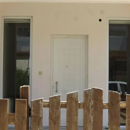 Spacious & Cozy Apartment, With Private Yard, In - El Greco Apartment *