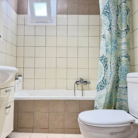Spacious & Cozy Apartment, With Private Yard, In - El Greco Διαμέρισμα *
