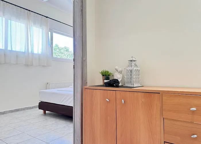 Apartment Spacious & Cozy Apartment, With Big Yard, In Kos-Stadt