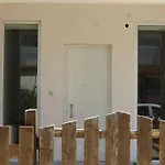 Spacious & Cozy Apartment, With Big Yard, In Апартаменти *