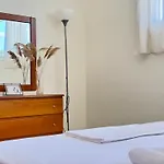 Апартаменти Spacious & Cozy Apartment, With Big Yard, In Кос
