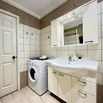 Апартаменти Spacious & Cozy Apartment, With Big Yard, In Кос