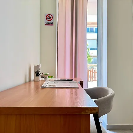 Spacious & Cozy Apartment, With Big Yard, In Kos-Stadt