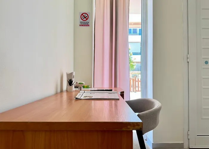 Spacious & Cozy Apartment, With Big Yard, In Kos